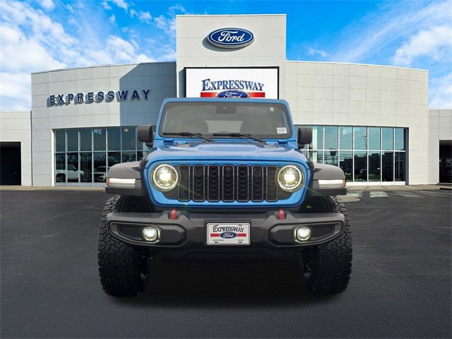 Used 2024 Jeep Wrangler Unlimited Rubicon w/ XTREMEE 35" Tire Package image 3