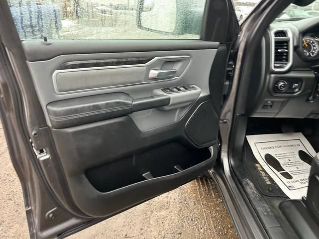 Used 2022 RAM 1500 Big Horn AWD/4WD image 9