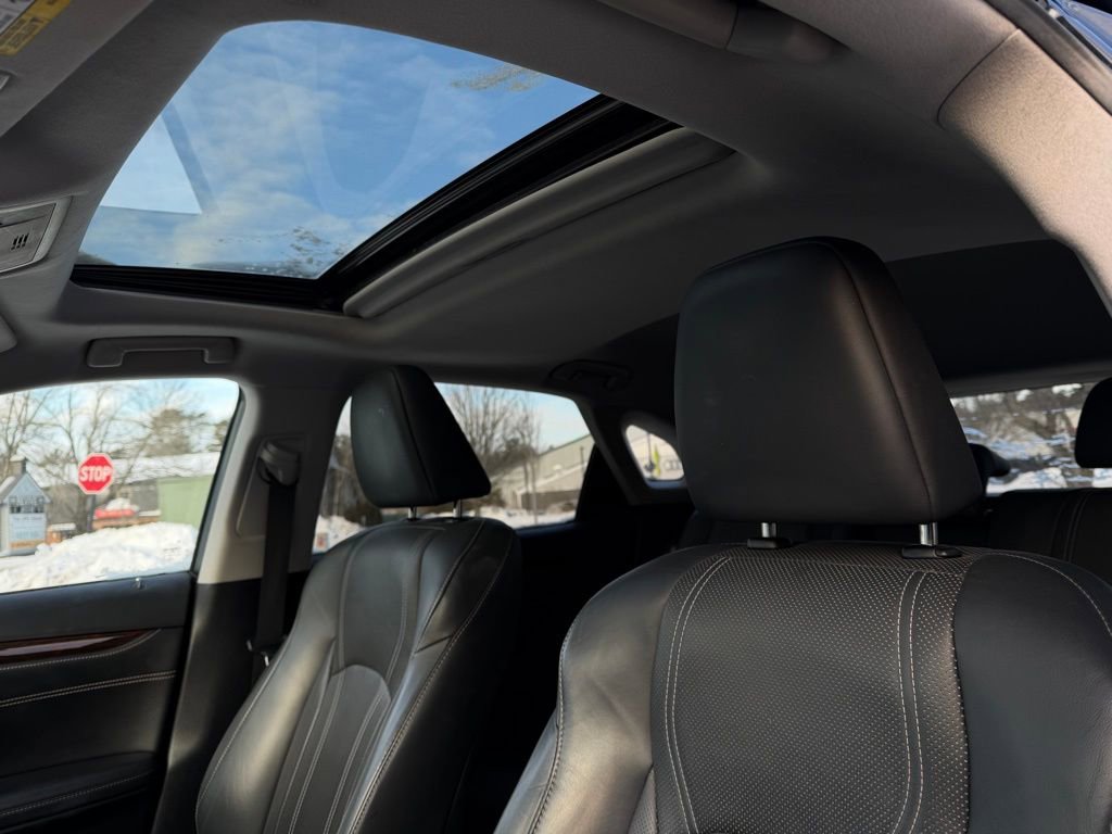 Used 2018 Lexus RX 450h AWD w/ Premium Package image 22