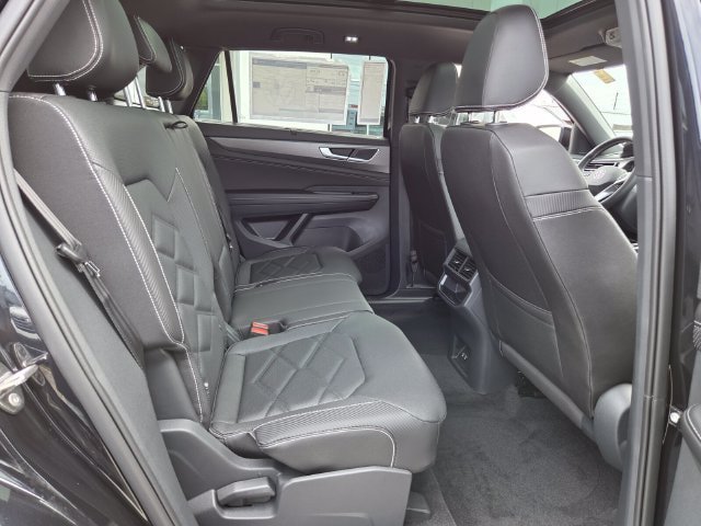 New 2026 Volkswagen Atlas Cross Sport SE FWD image 14