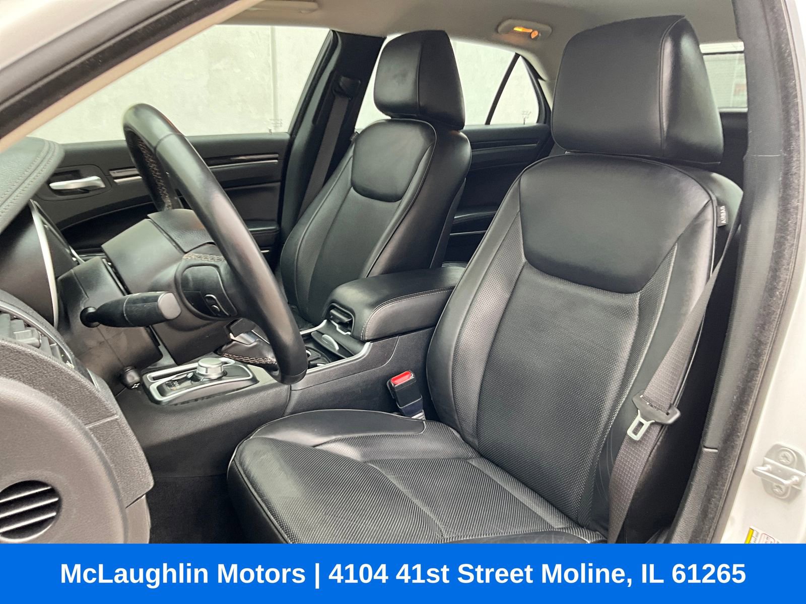 Used 2021 Chrysler 300 Touring L image 8