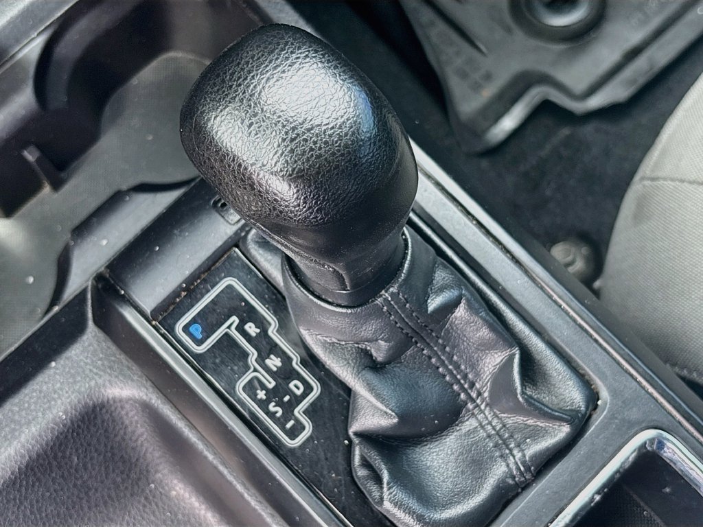 Used 2019 Toyota Tacoma SR w/ SR Convenience Package RWD image 17
