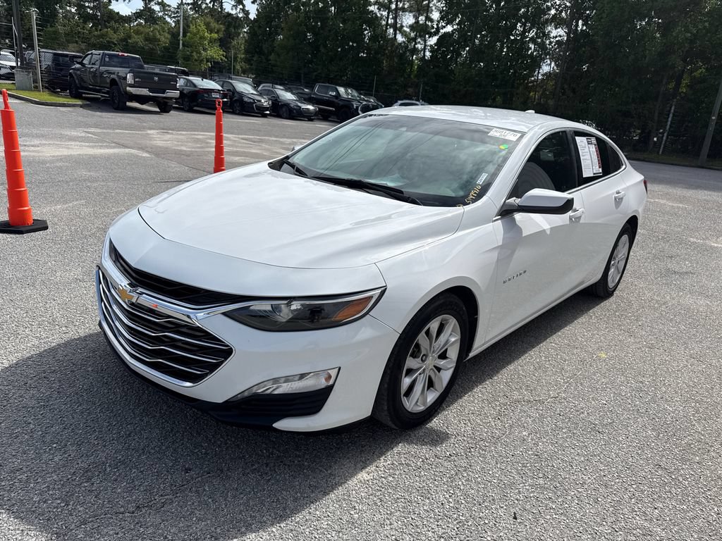 Used 2019 Chevrolet Malibu LT w/ Driver Confidence Package II FWD image 4