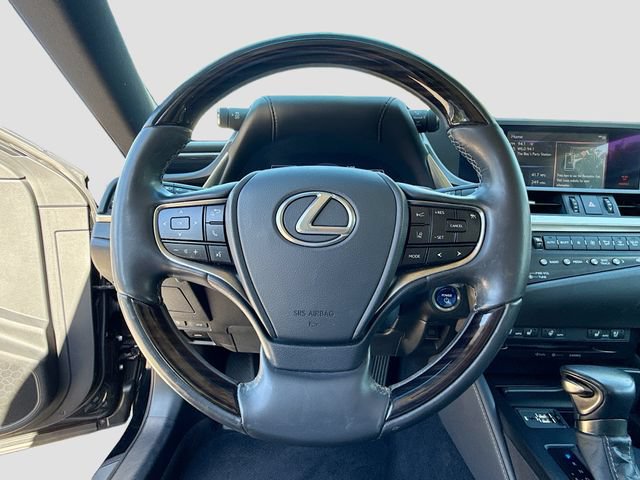 Used 2020 Lexus ES 300h w/ Premium Package FWD image 37