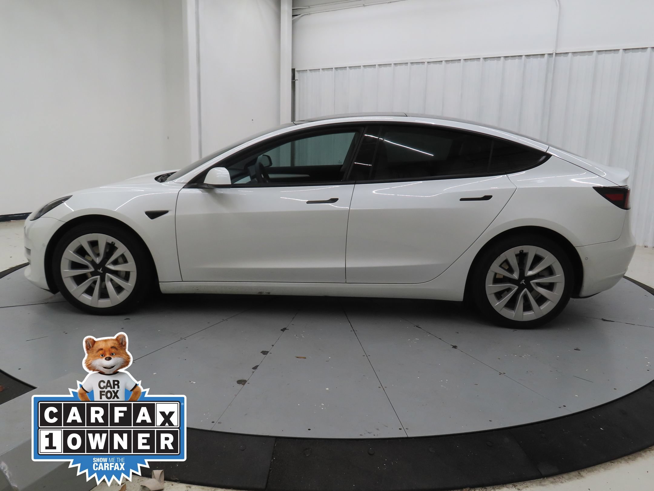 Used 2022 Tesla Model 3 Long Range AWD/4WD image 7