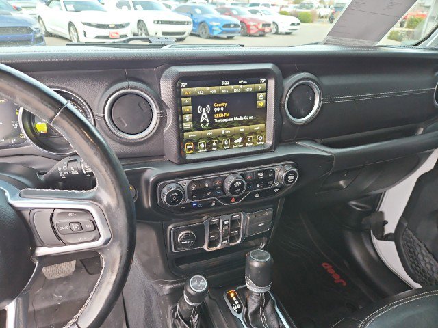 Used 2022 Jeep Wrangler Unlimited Sahara w/ Cold Weather Group image 18