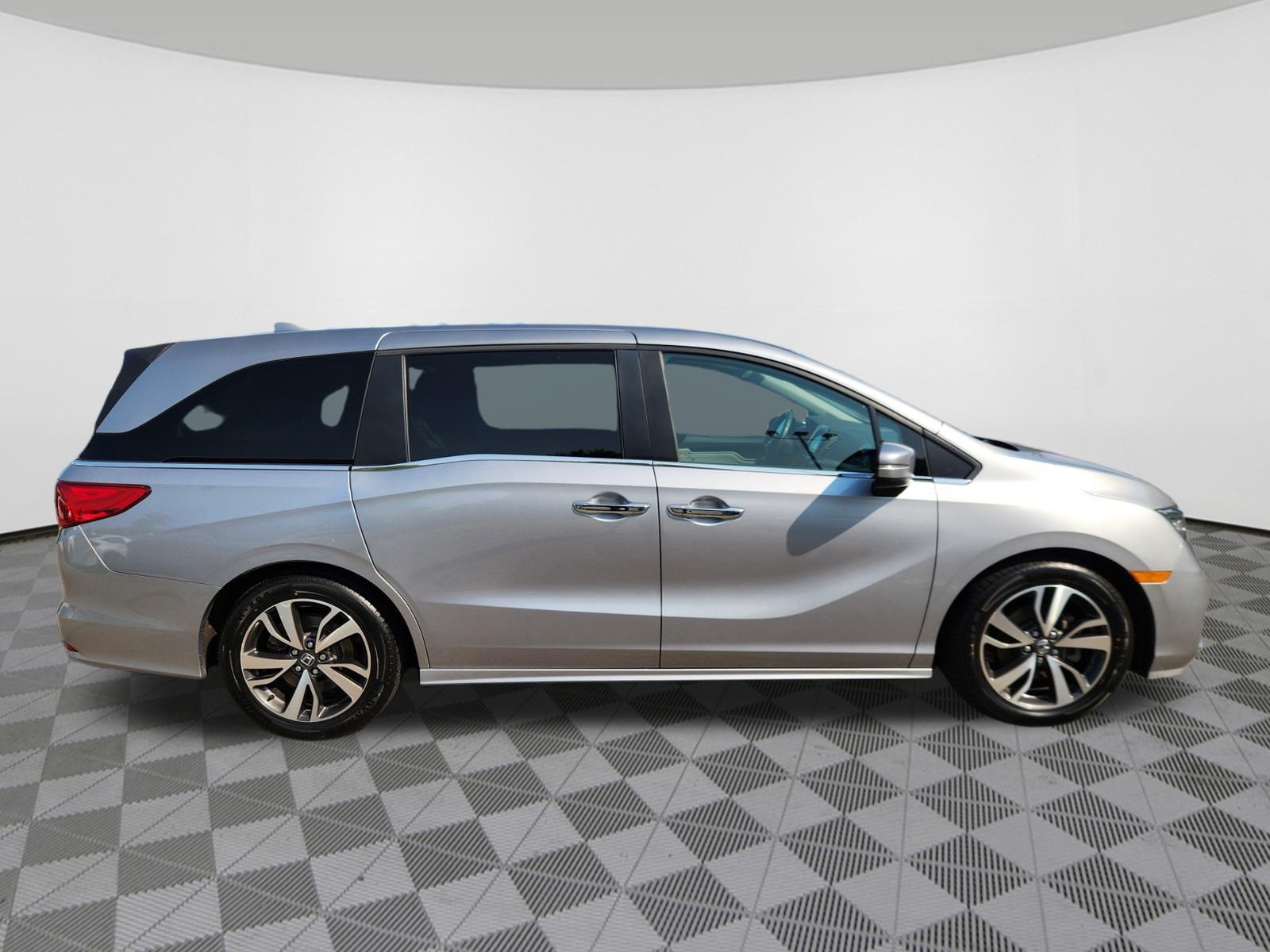 Certified 2023 Honda Odyssey Touring image 6