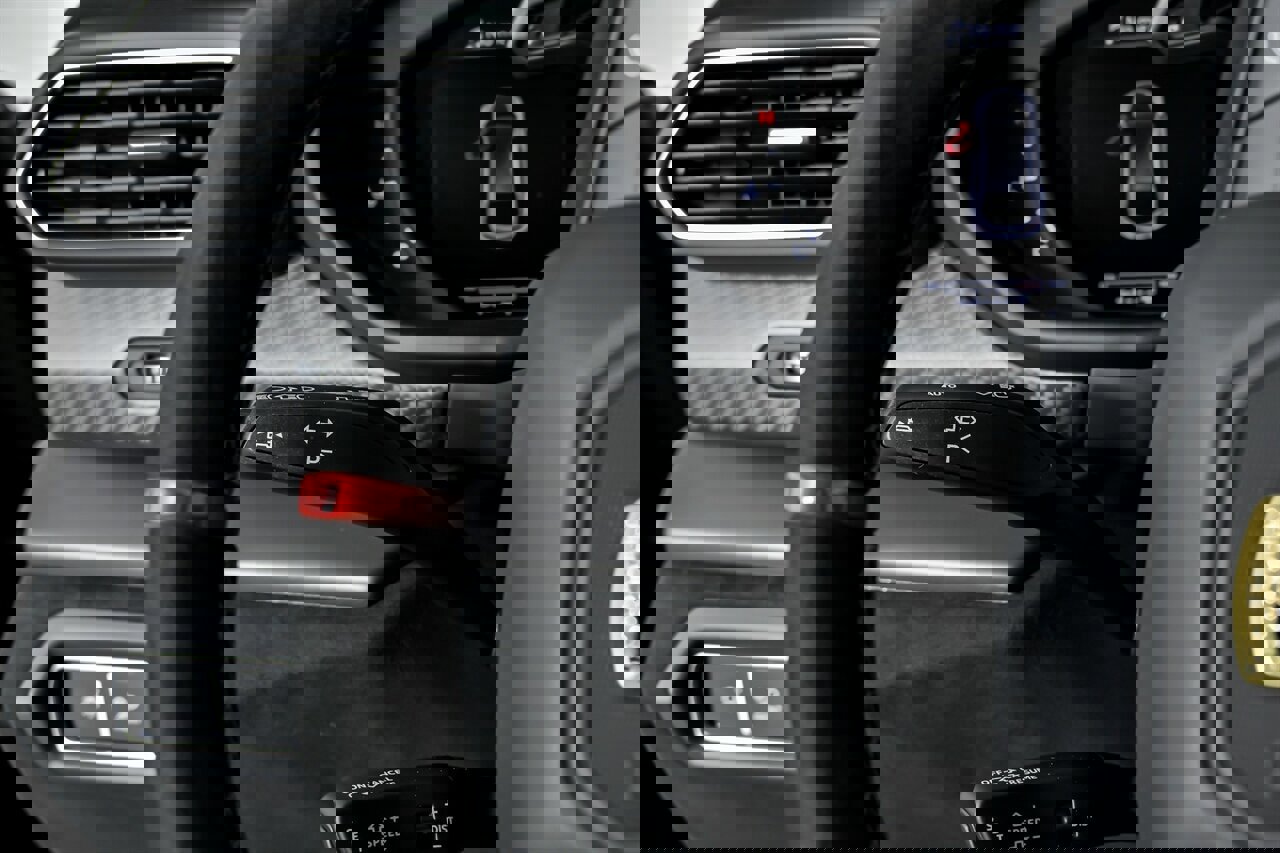 Used 2024 Lamborghini Urus Performante image 31