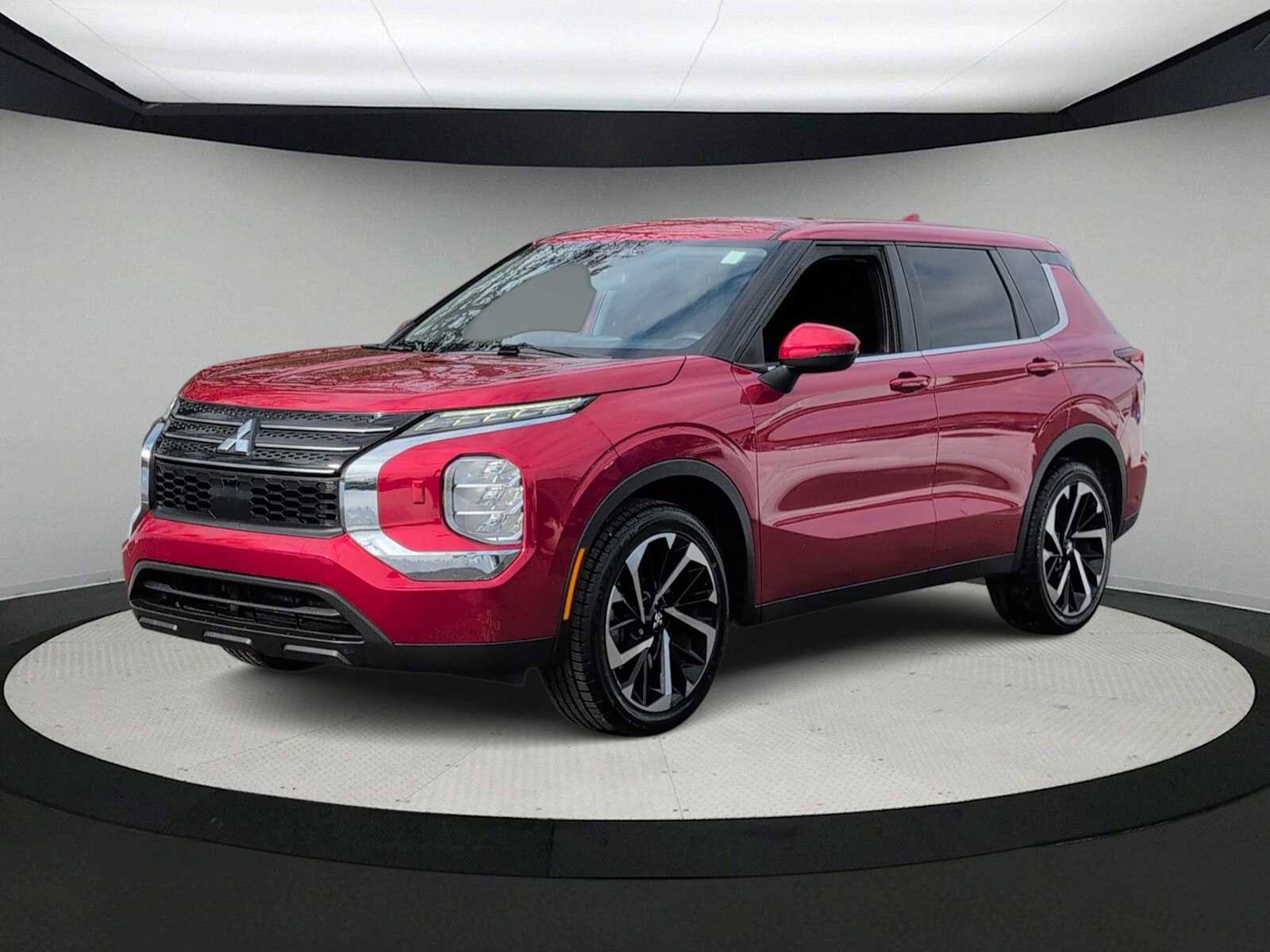 Used 2022 Mitsubishi Outlander ES image 4