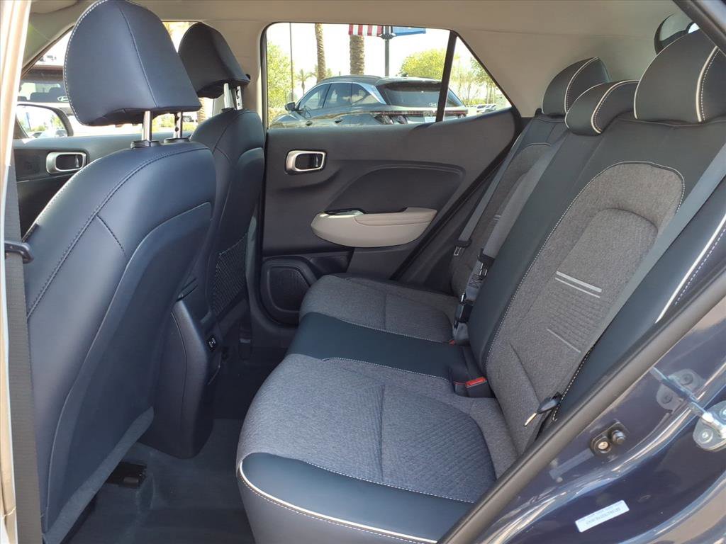 Certified 2025 Hyundai Venue Limited image 15