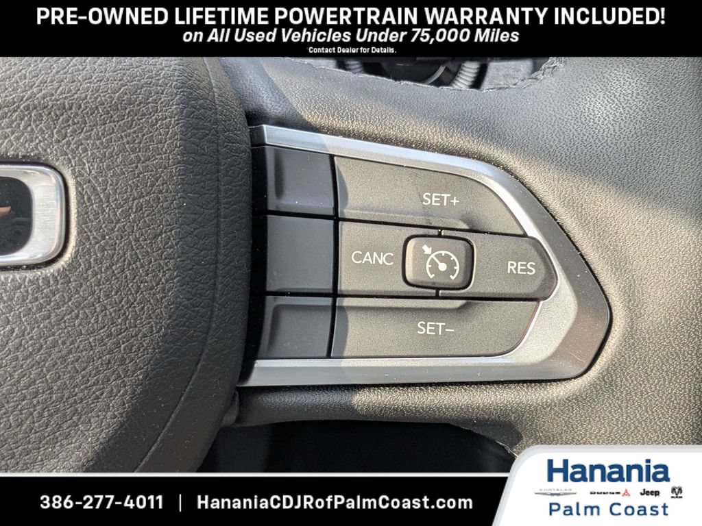 Used 2024 Jeep Compass Latitude w/ Sun and Sound Group AWD/4WD image 28