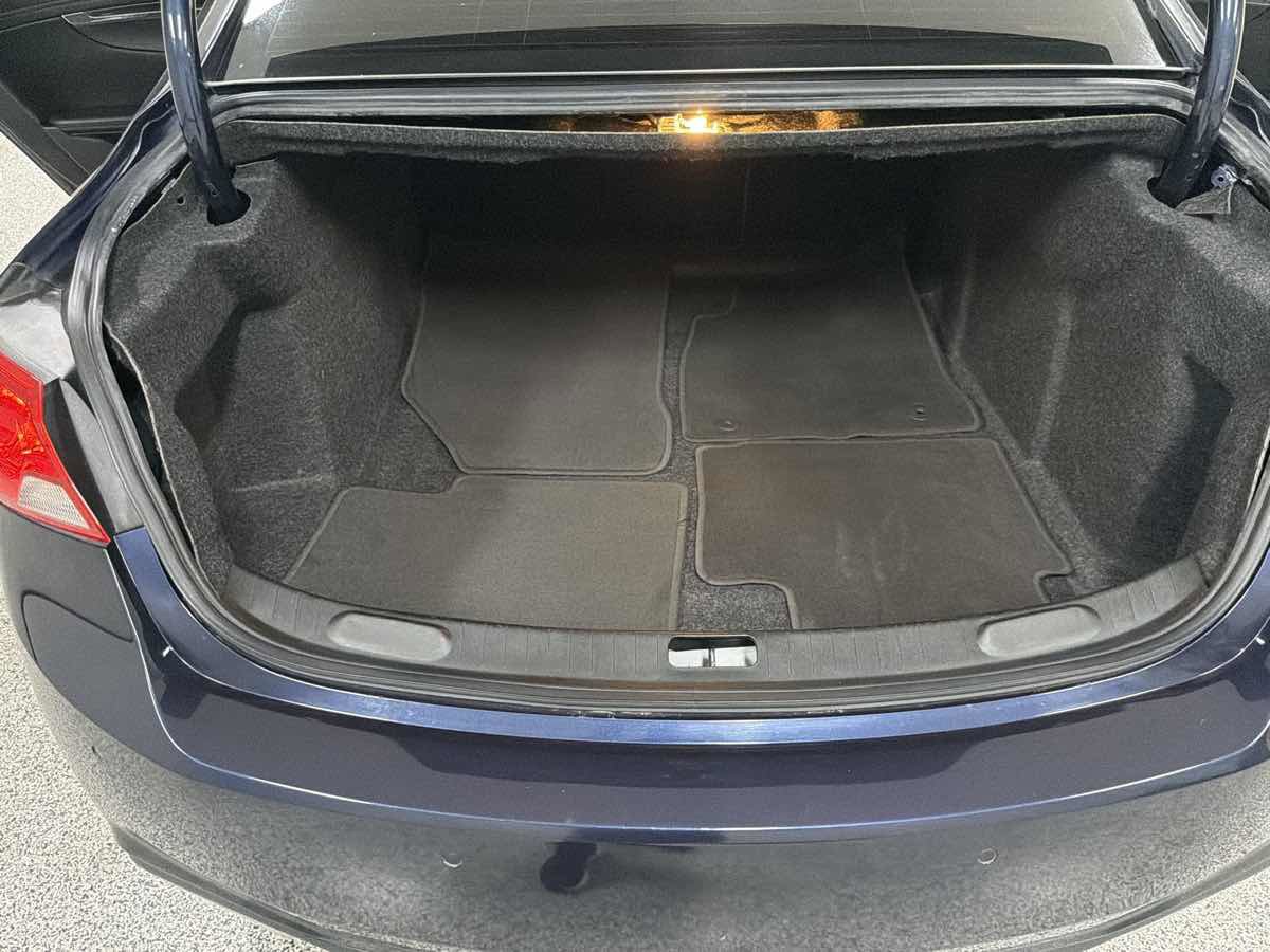 Used 2019 Chevrolet Impala Premier FWD image 25