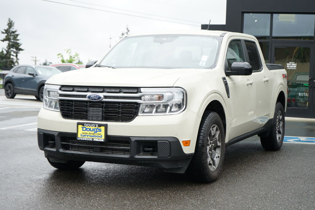 Used 2024 Ford Maverick Lariat w/ FX4 Off-Road Package AWD/4WD image 9