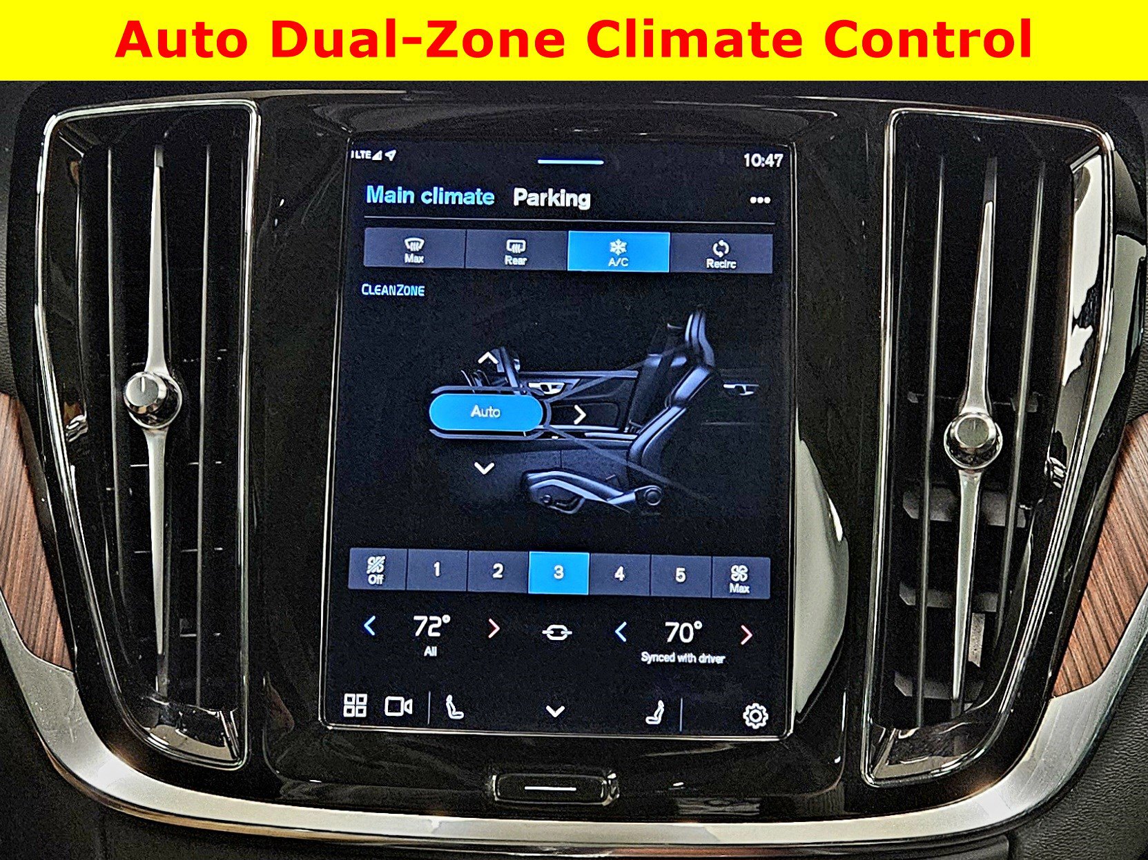 Used 2024 Volvo V60 B5 Cross Country Plus image 24