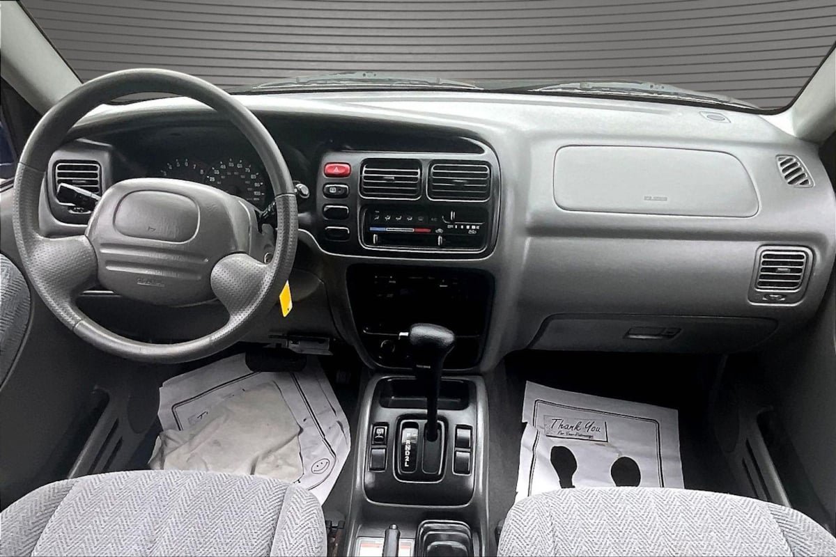 Used 2000 Suzuki Grand Vitara JLX AWD/4WD image 7