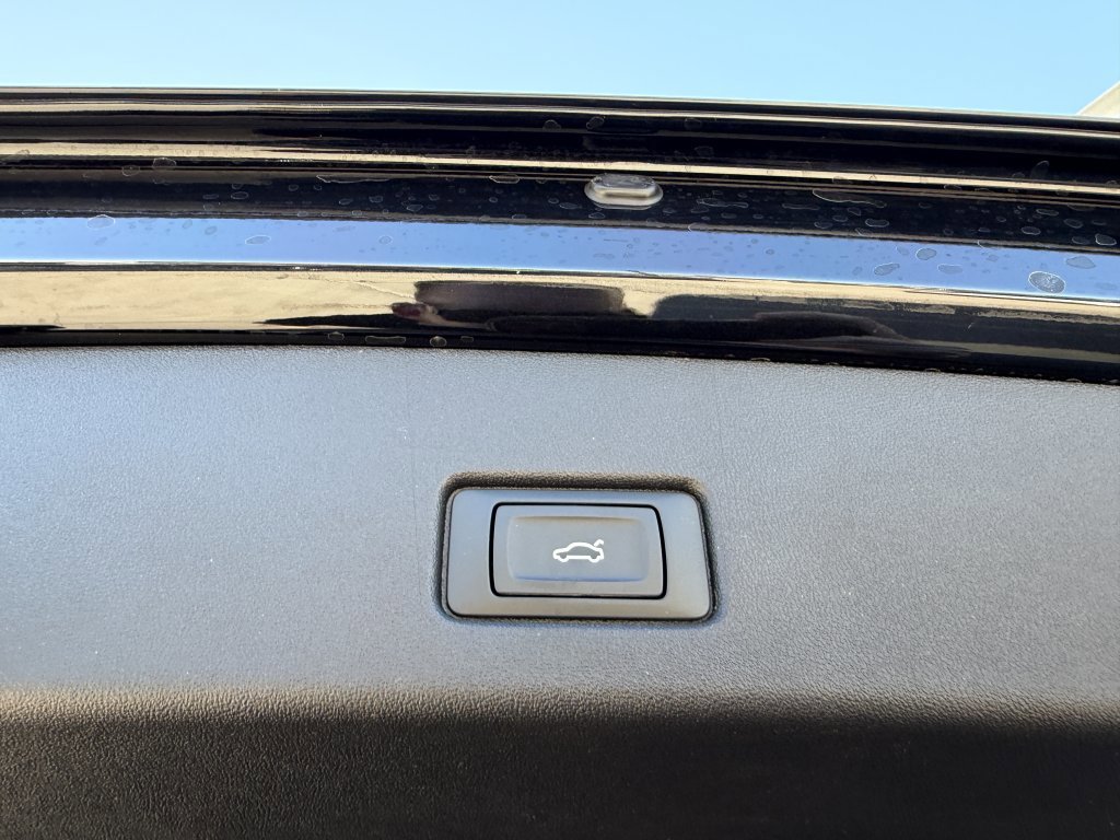 Used 2024 Audi Q4 e-tron Premium image 34