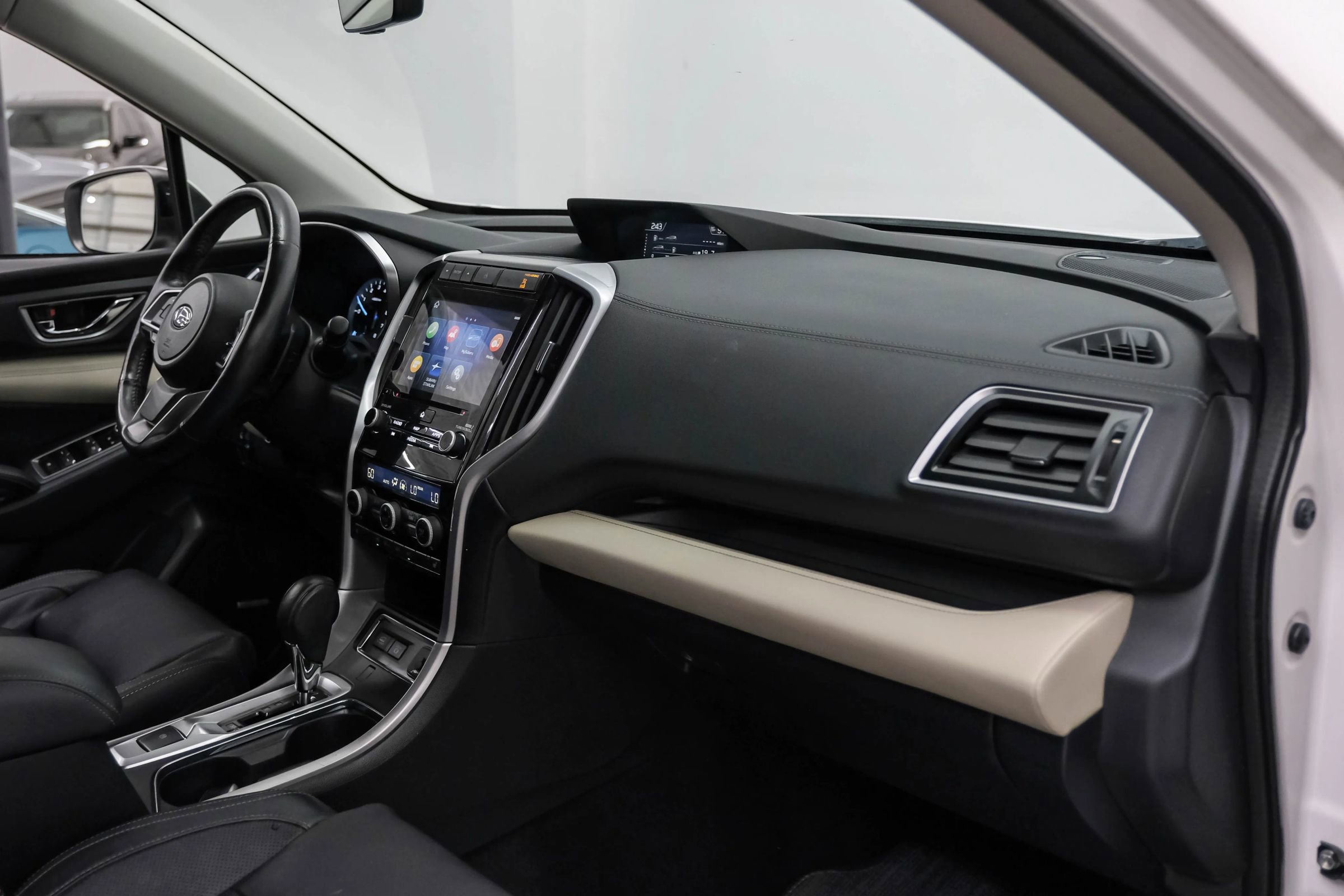 Used 2019 Subaru Ascent Limited w/ Popular Package #3 image 12
