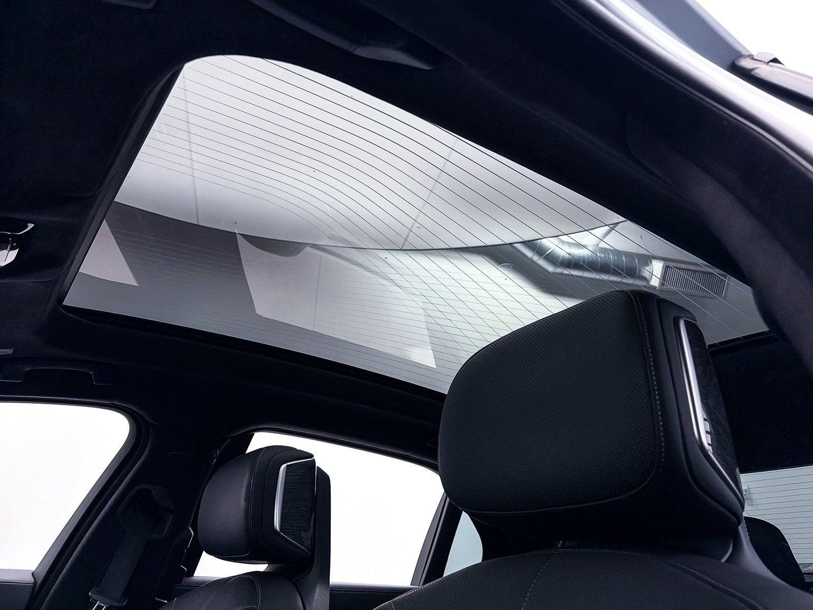 Used 2023 BMW 740i w/ Executive Package image 20