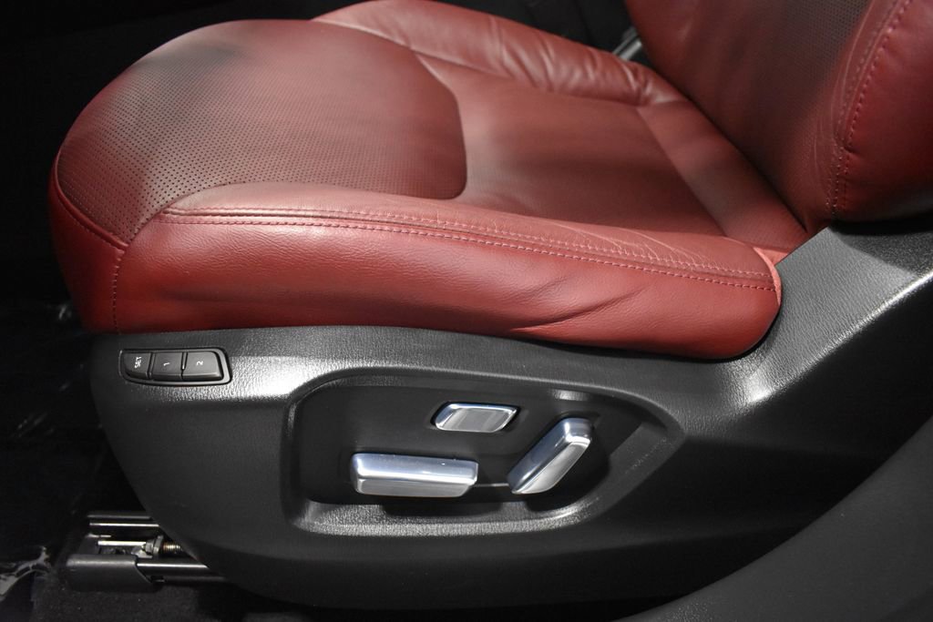 Used 2023 MAZDA CX-9 Carbon Edition image 18