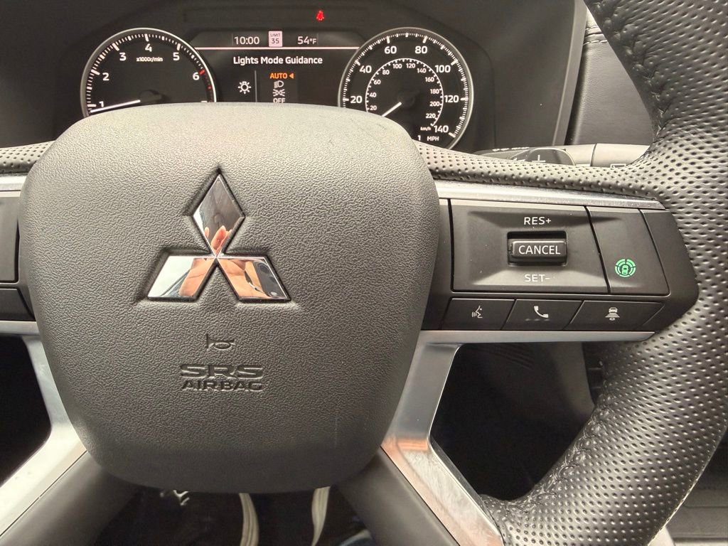 Used 2022 Mitsubishi Outlander SEL AWD/4WD image 15