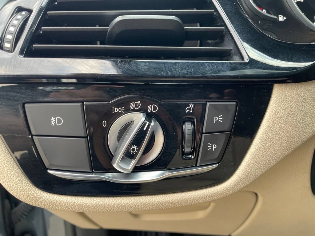 Used 2018 BMW 540i RWD image 15