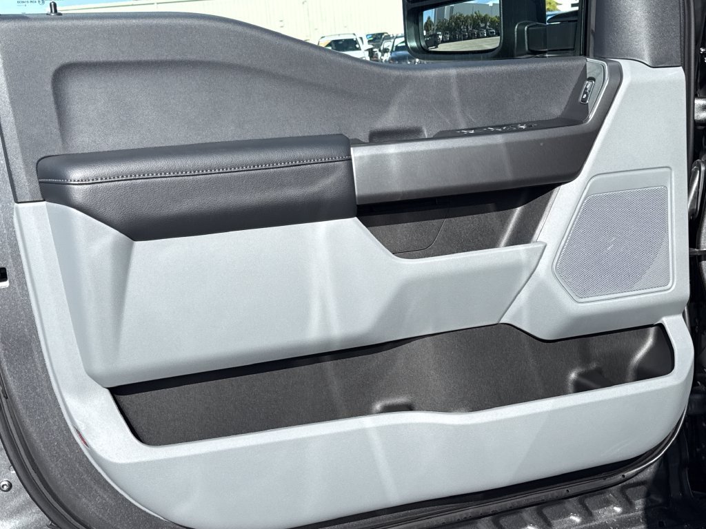 New 2026 Ford F250 XL w/ STX Appearance Package AWD/4WD image 17