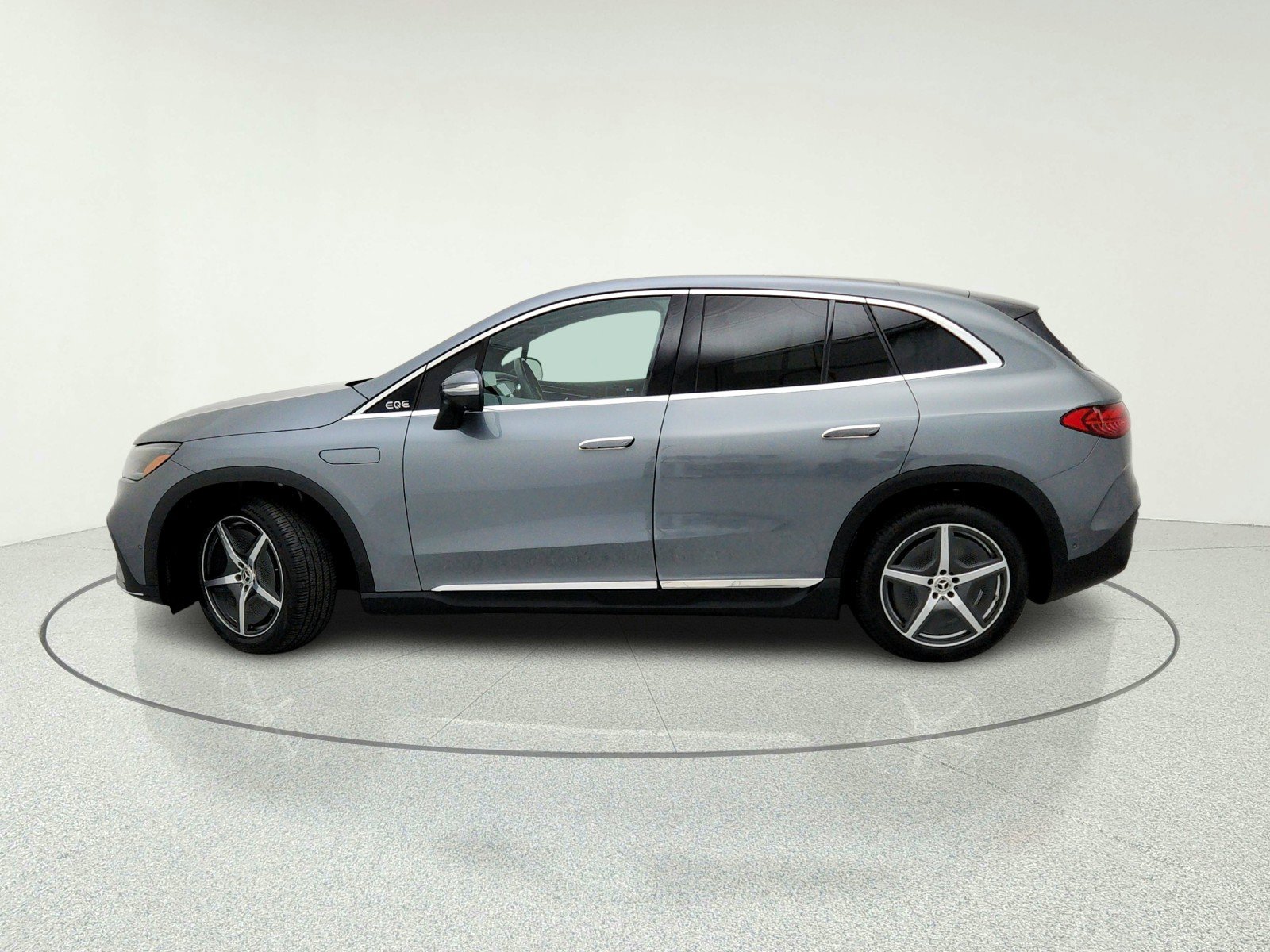 Used 2023 Mercedes-Benz EQE 350+ SUV image 14