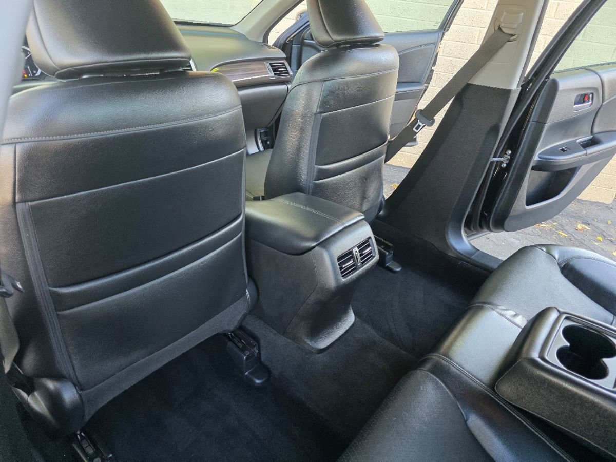 Used 2016 Honda Accord EX-L image 40
