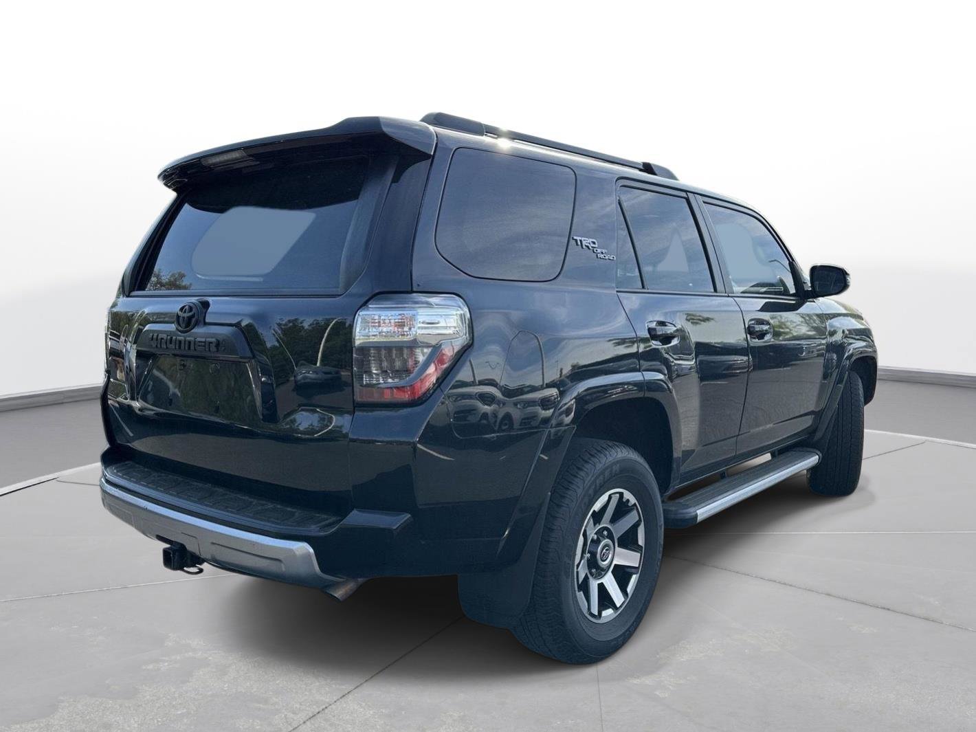 Used 2022 Toyota 4Runner TRD Off-Road Premium w/ Moonroof Package AWD/4WD image 6