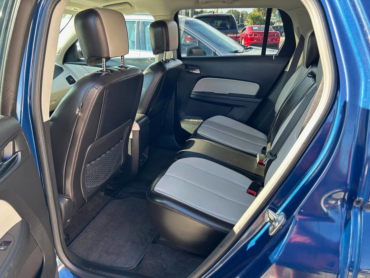 Used 2010 GMC Terrain SLT image 11