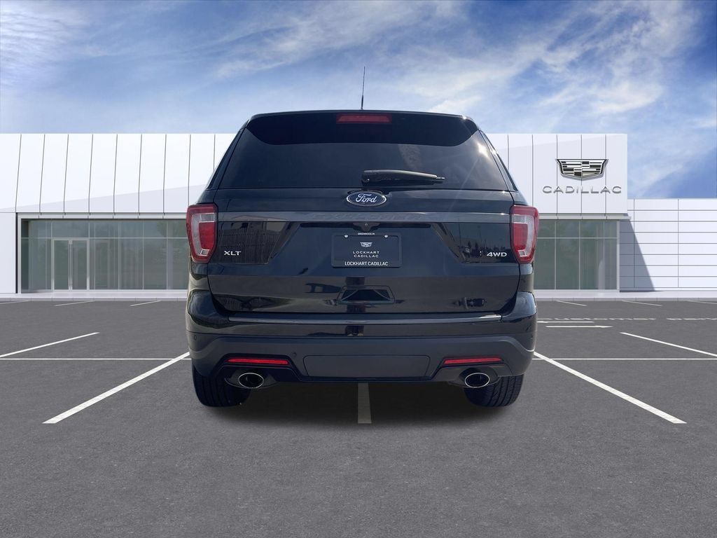 Used 2019 Ford Explorer XLT w/ Equipment Group 202A AWD/4WD image 7