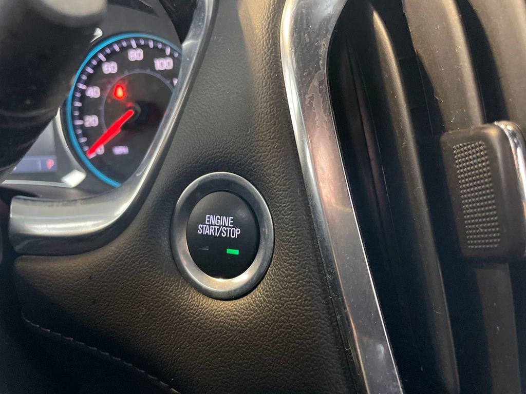 Used 2023 Chevrolet Traverse LT image 43