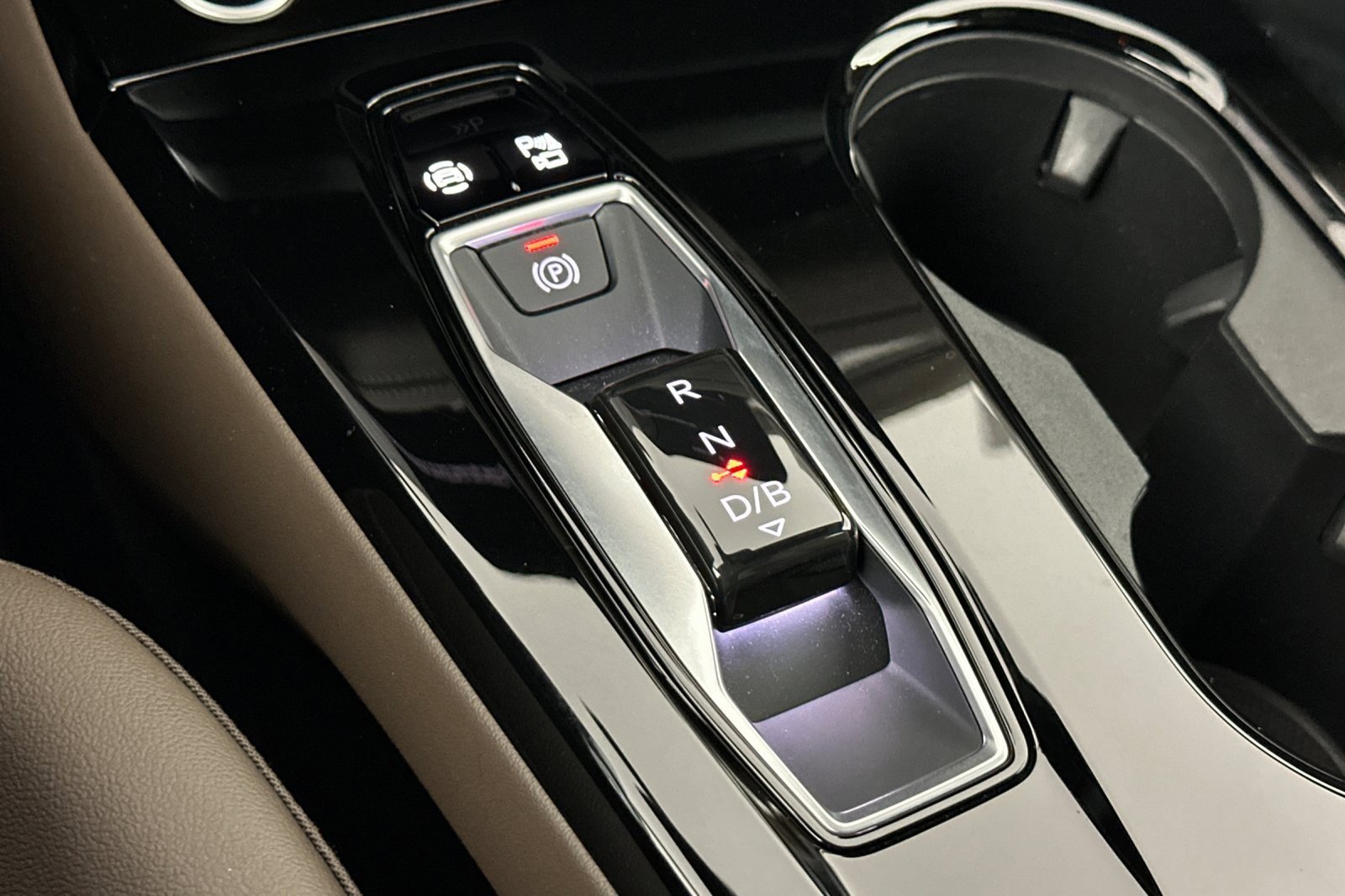 Used 2025 Audi Q6 e-tron Premium w/ Convenience Package image 20