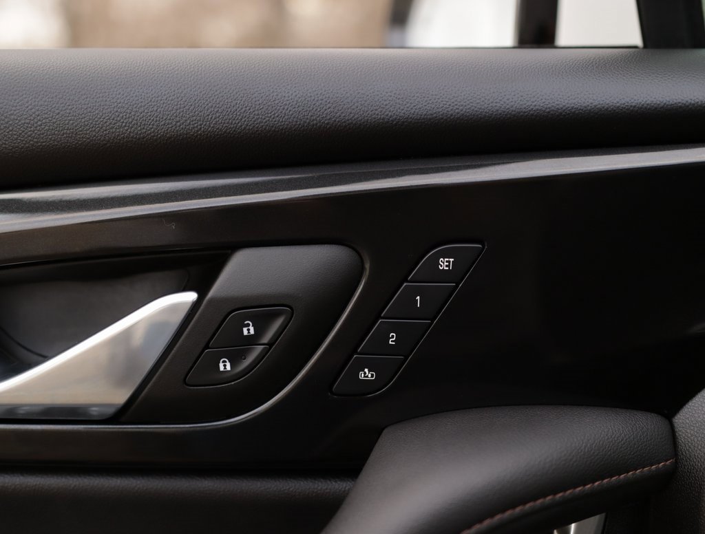 Used 2023 Chevrolet Blazer Premier w/ Enhanced Convenience Package image 28