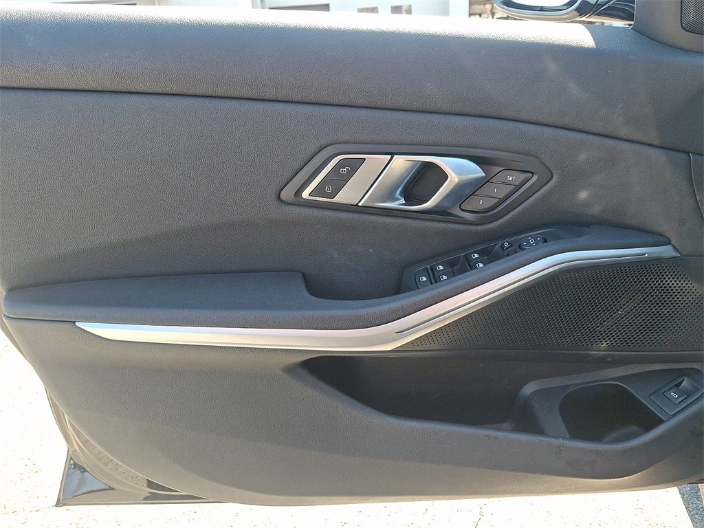 Used 2021 BMW 330i xDrive 330i xDrive w/ Convenience Package image 14