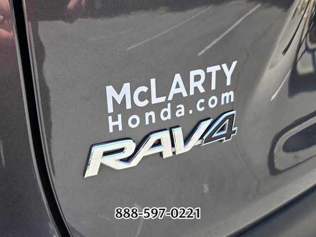 Used 2025 Toyota RAV4 XLE FWD image 13
