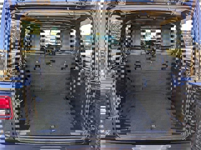 Used 2022 Jeep Wrangler Unlimited Sahara image 11