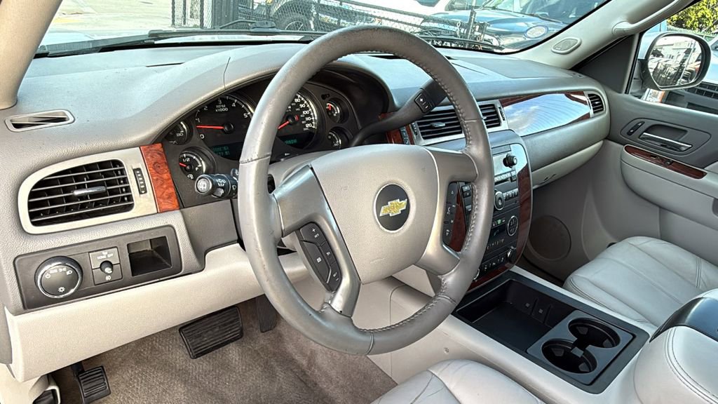 Used 2014 Chevrolet Tahoe LT RWD image 24