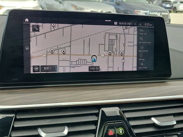 Used 2020 BMW 530e xDrive w/ Premium Package image 29