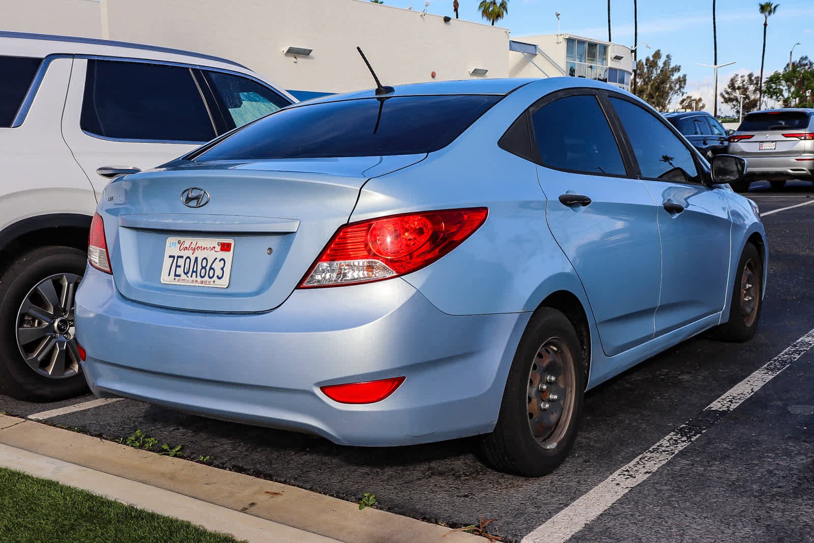 Used 2013 Hyundai Accent GLS image 6