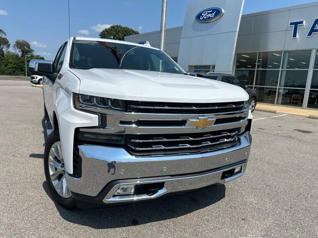 Used 2019 Chevrolet Silverado 1500 LTZ w/ LTZ Plus Package AWD/4WD image 5