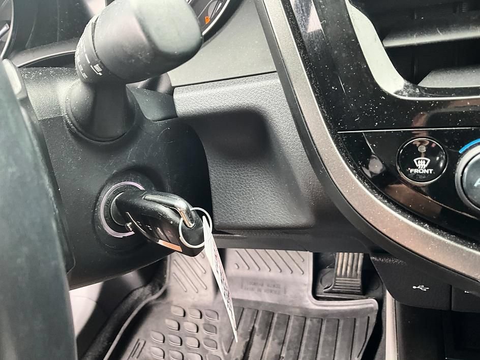 Used 2022 Toyota Camry SE FWD image 19