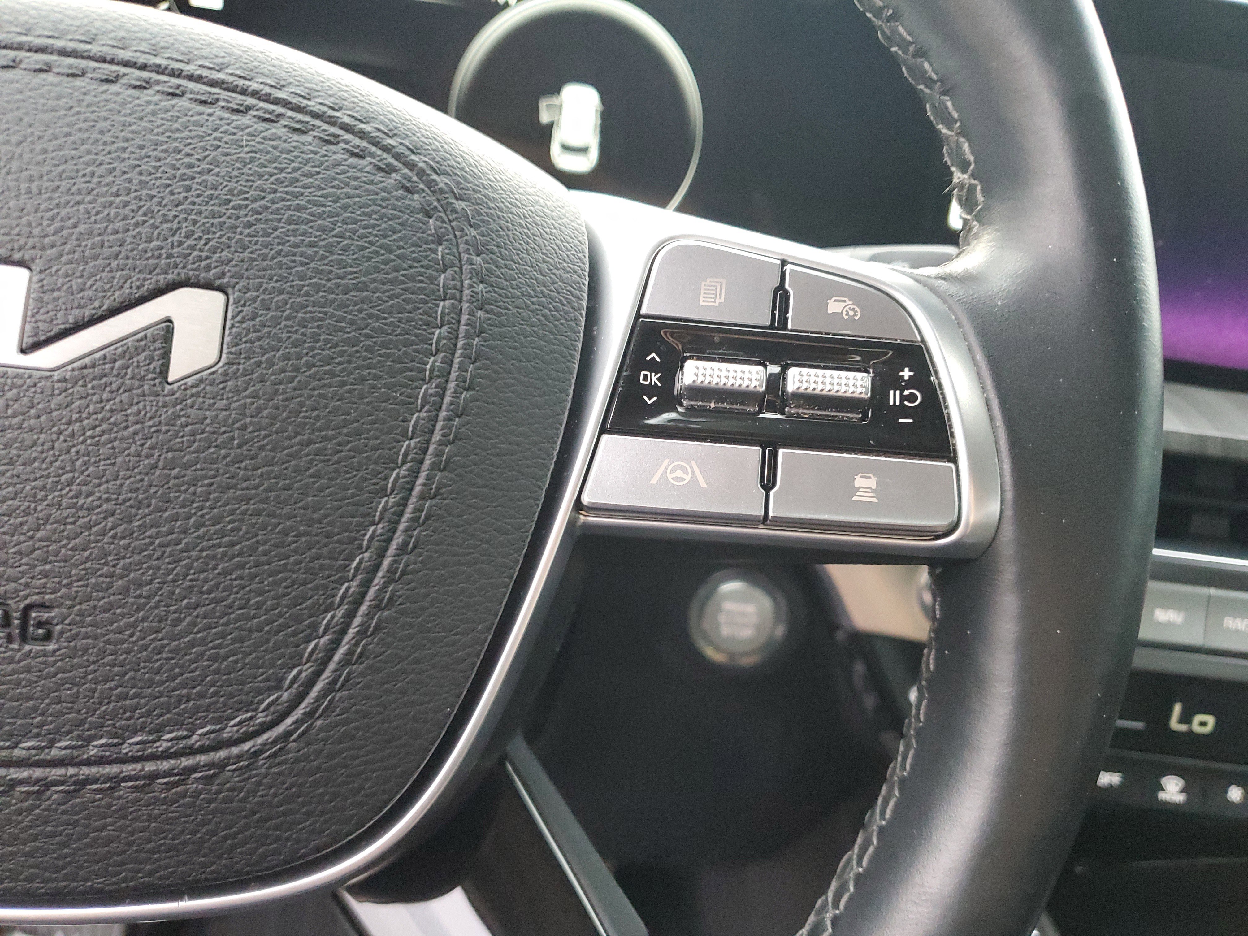 Used 2024 Kia Telluride SX Prestige w/ Towing Package AWD/4WD image 29