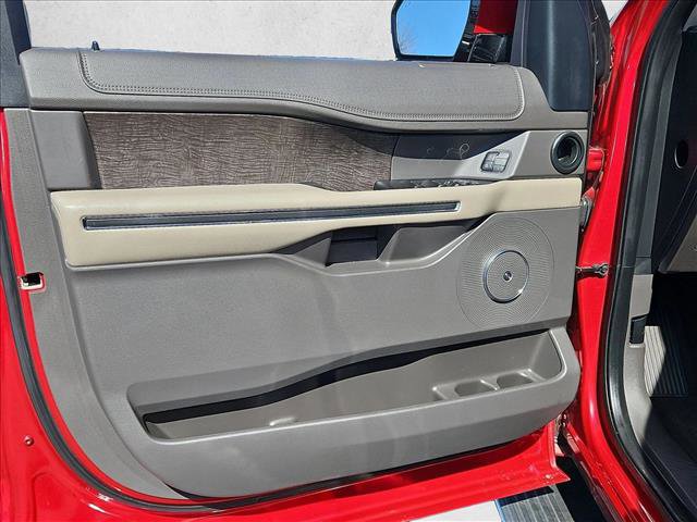 Used 2020 Ford Expedition Limited w/ Equipment Group 302A image 11