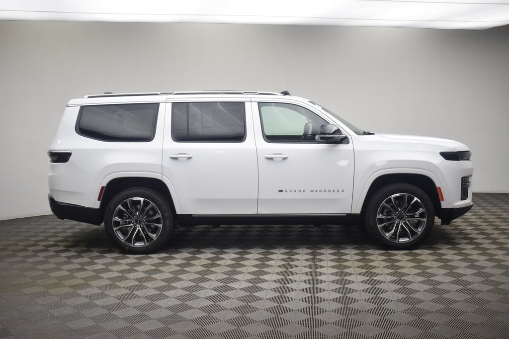 New 2026 Jeep Grand Wagoneer Summit AWD/4WD image 3