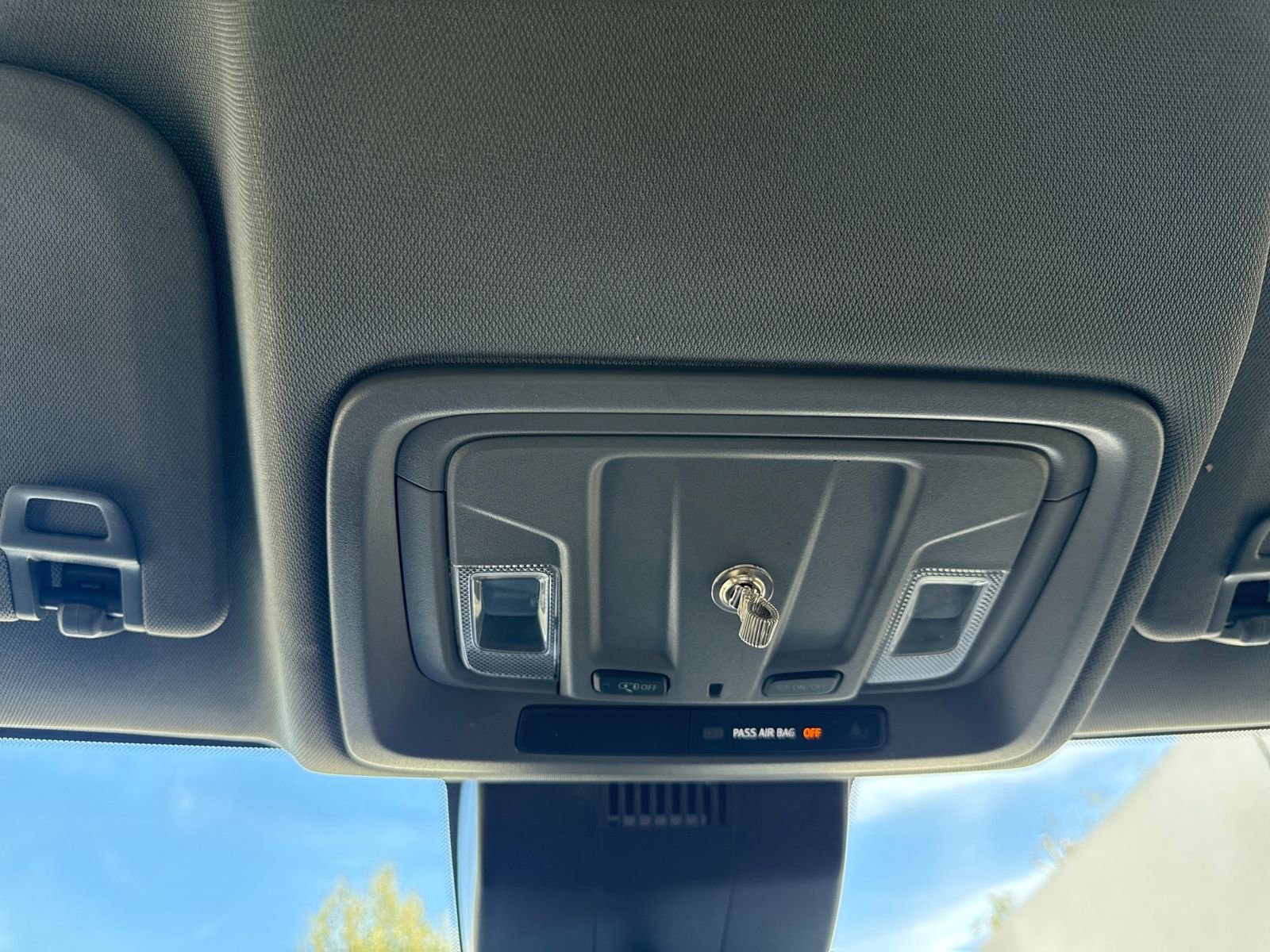 Used 2022 Chevrolet Silverado 1500 W/T w/ Trailering Package AWD/4WD image 21