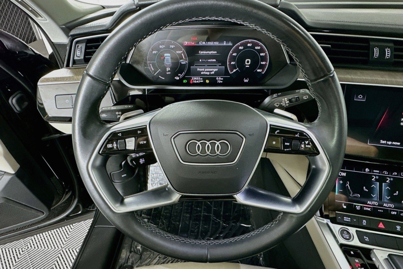 Used 2024 Audi Q8 e-tron Premium Plus AWD/4WD image 19