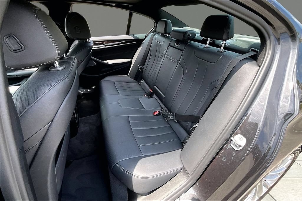 Used 2021 BMW 530i RWD image 26