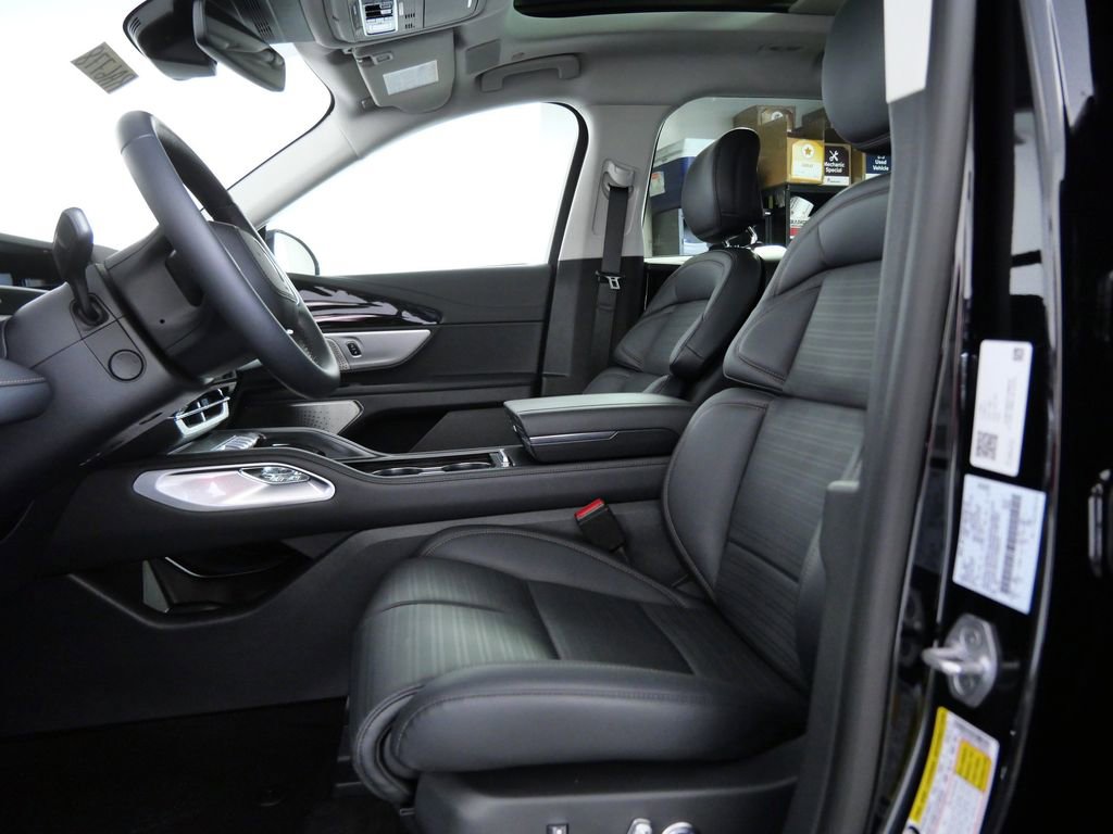 New 2026 Lincoln Nautilus Reserve image 17