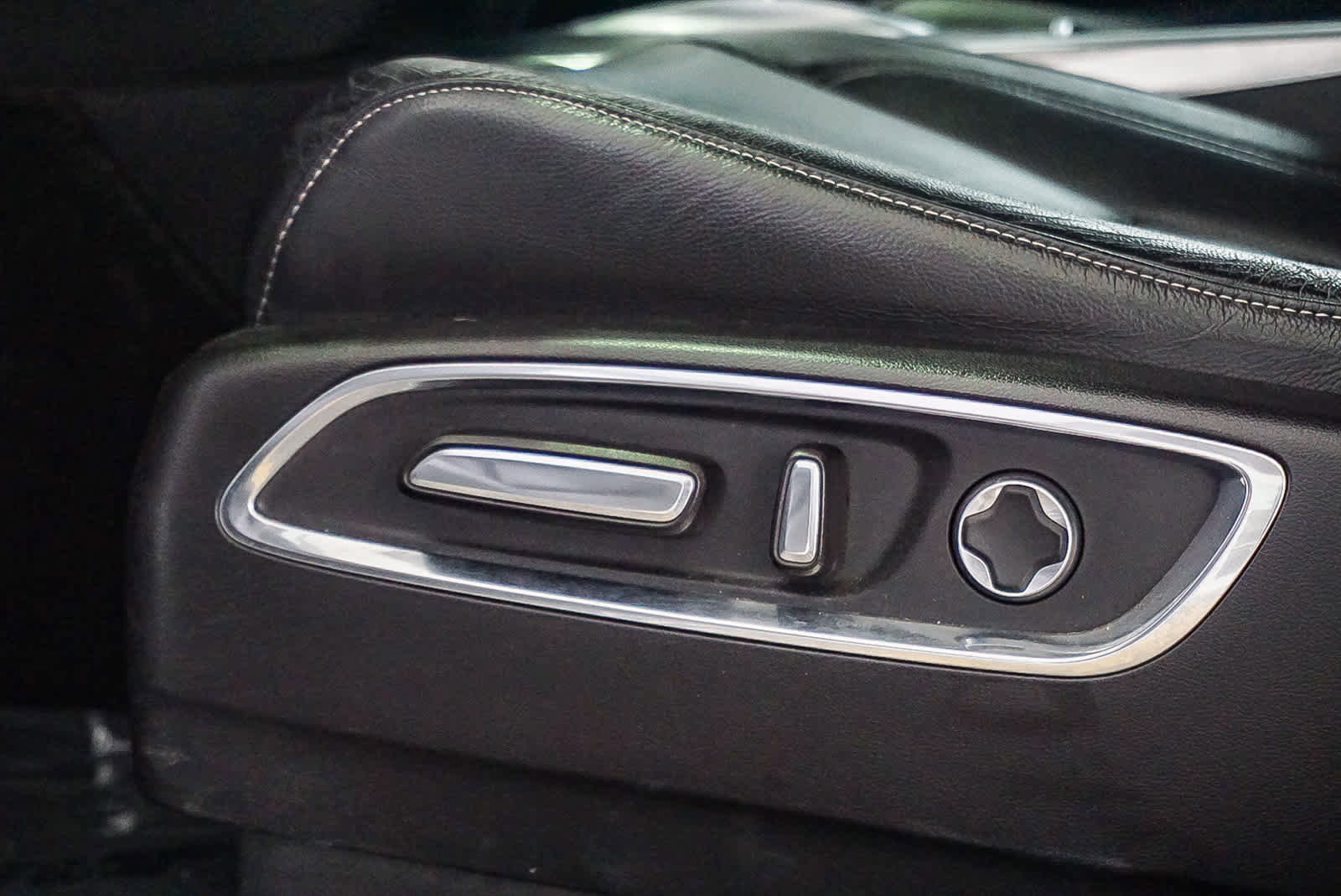 Used 2019 Acura MDX w/Technology/Entertainment Pkg image 19